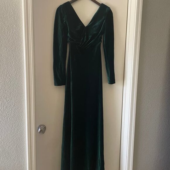 Green velvet dress - Picture 1 of 2
